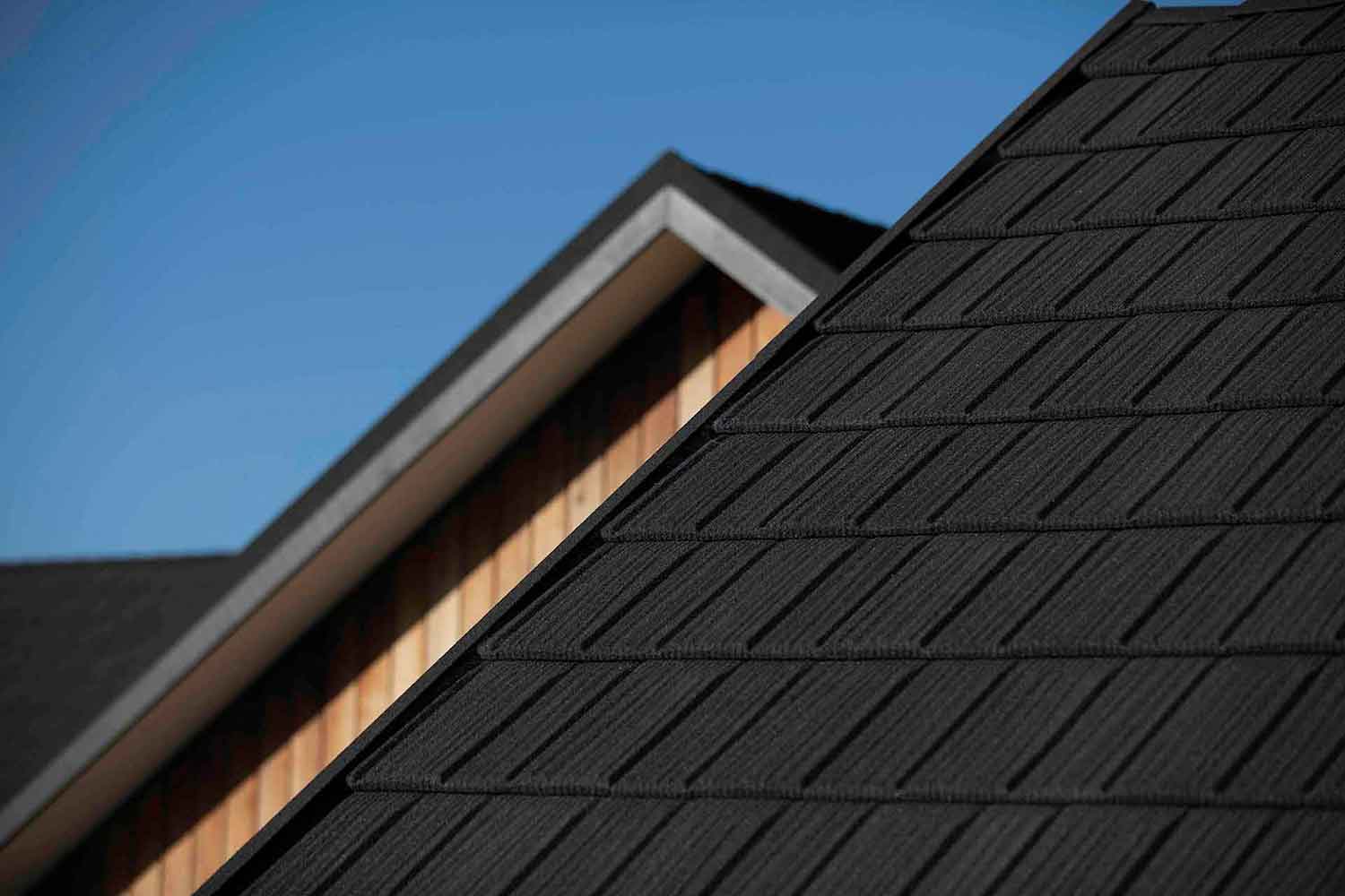 Tilcor CF Shake - a shake roof that's made to go the distance.